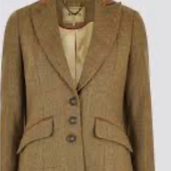 Dubarry of Ireland Tan Herringbone Blazer - Picture 7 of 9